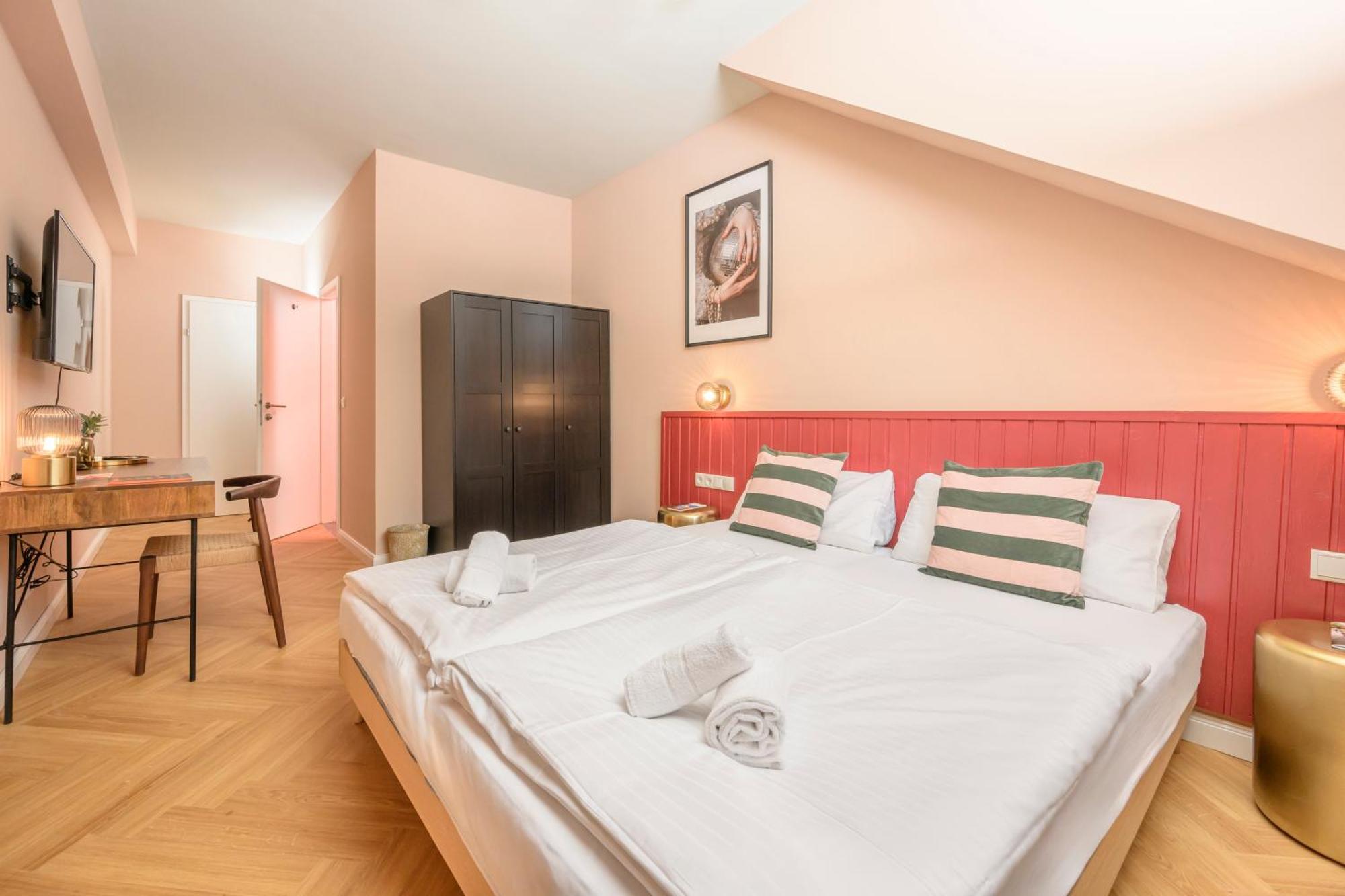 Palais Palffy Suits Вена Экстерьер фото