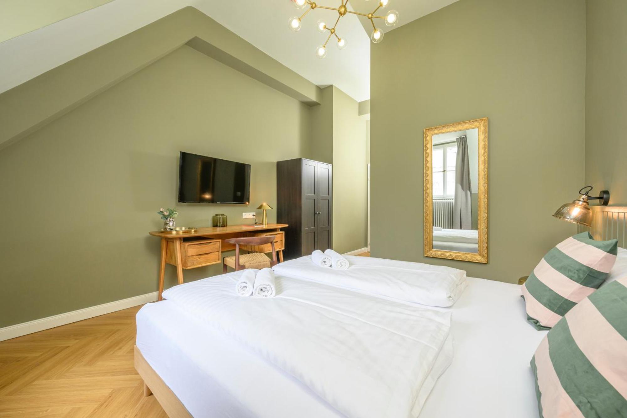 Palais Palffy Suits Вена Экстерьер фото
